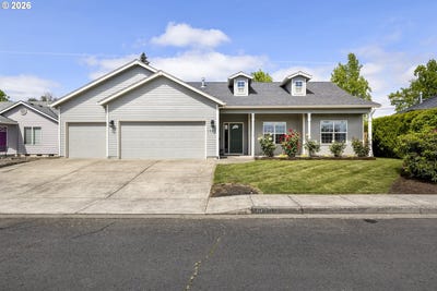 /international/us/1329-anna-st-woodburn-or-110108343211/