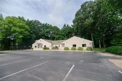 /international/us/3440-hampton-highway-yorktown-va-110101036942/