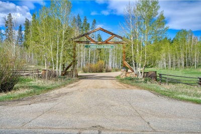 /international/us/48686-highway-14-walden-co-110108226191/