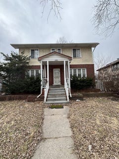 /international/us/1906-s-7th-avenue-maywood-il-110107225818/
