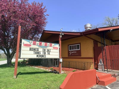 /international/us/399-clark-street-lowell-in-110107303017/