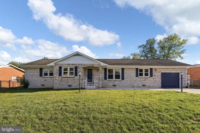 /international/us/308-butternut-drive-fredericksburg-va-110108392297/
