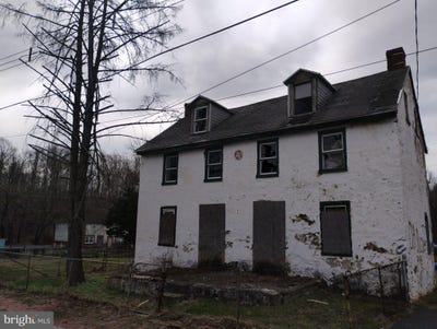 /international/us/18-20-front-street-brookhaven-pa-110120105436/