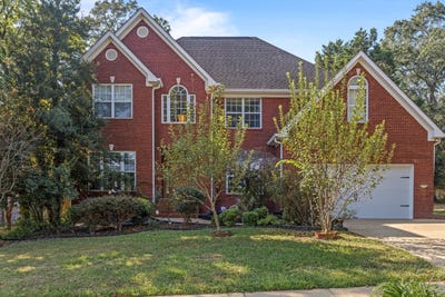 /international/us/4897-hampshire-place-hixson-tn-110120411396/