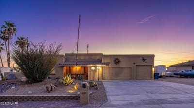 /international/us/685-meadows-dr-lake-havasu-city-az-110100807516/