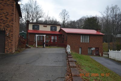 /international/us/94-dogwood-trail-napier-wv-110104541696/