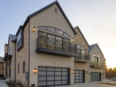 /international/us/250-s-main-st-alpine-ut-110105755074/