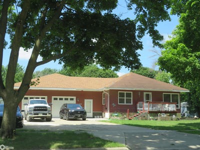 /international/us/109-nw-8th-street-pocahontas-ia-110109276951/