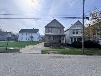 /international/us/1045-47-e-9th-street-erie-pa-110107382607/