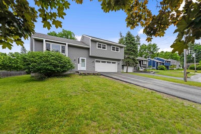 /international/us/16-cimmarron-drive-nashua-nh-110108491094/
