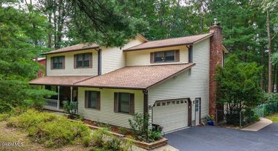 /international/us/61-sonat-road-clifton-park-ny-110110336480/
