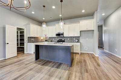 /international/us/9021-nw-74th-street-yukon-ok-110101398408/