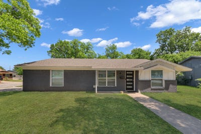 /international/us/821-lovers-lane-grapevine-tx-110108065223/