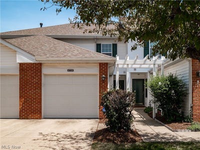 /international/us/6729-asterhurst-middleburg-heights-oh-110110097817/