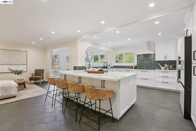 /international/us/44-lariat-ct-walnut-creek-ca-110106815202/