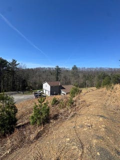 /international/us/260-hoye-rd-white-oak-wv-110108223300/