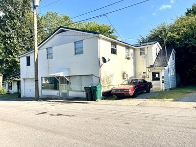 /international/us/168-w-jagoe-st-madisonville-ky-110119670255/
