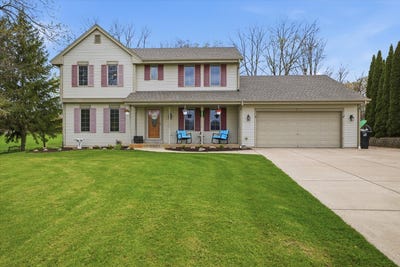 /international/us/8715-halverson-rd-waterford-wi-110107780658/