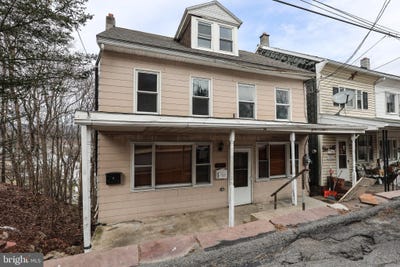 /international/us/128-30-spruce-street-minersville-pa-110106953767/