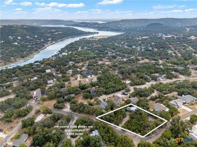 /international/us/18307-e-lakeview-drive-jonestown-tx-110119989137/