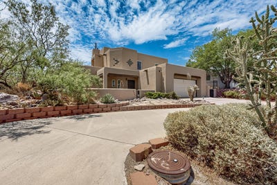 /international/us/1216-hilton-place-socorro-nm-110100517583/
