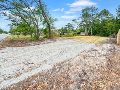 /international/us/110-dow-road-n-lot-16-carolina-beach-nc-110107809220/