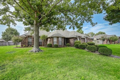 /international/us/4810-hunters-ridge-drive-sachse-tx-110101311760/?lang=en