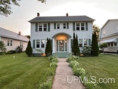 /international/us/804-s-13th-street-escanaba-mi-110104915018/