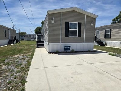 /international/us/7214-greenbrier-village-road-lakeland-fl-110108480499/
