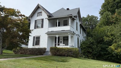 /international/us/122-hull-street-bristol-ct-110119985184/