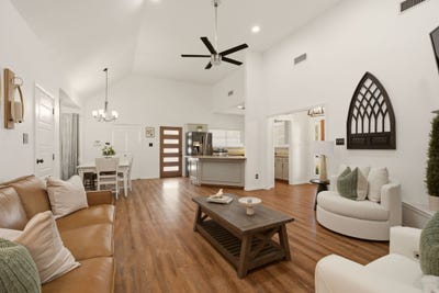 /international/us/355-county-road-4225-bonham-tx-110119770360/