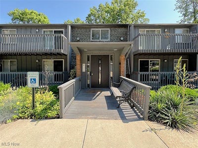 /international/us/6220-hidden-creek-drive-unit-311-lorain-oh-110100343064/
