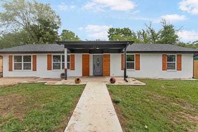 /international/us/904-westview-circle-caldwell-tx-110108581894/
