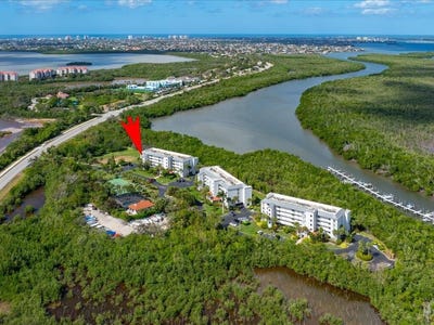 /international/us/100-stevens-landing-drive-unit-301-marco-island-fl-110095587484/