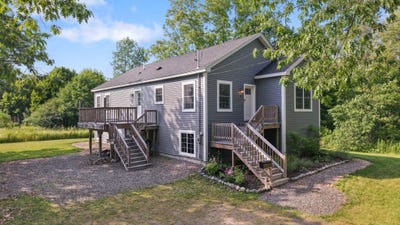 /international/us/48-peters-street-orono-me-110109212927/