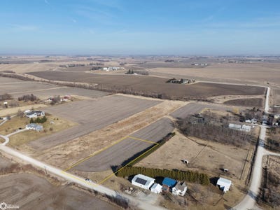 /international/us/71-330th-st-west-branch-ia-110104269162/