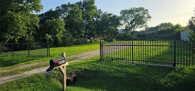 /international/us/2511-lora-lane-balch-springs-tx-110100380377/