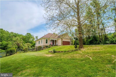 /international/us/11404-russell-road-hillsboro-va-110108362285/