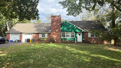 /international/us/942-old-york-road-east-windsor-nj-110120623172/