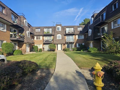 /international/us/1903-golf-road-mount-prospect-il-110110187978/