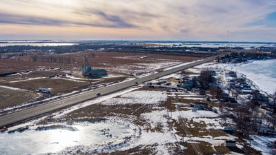 /international/us/tbd-446th-ave-waubay-sd-110105510781/