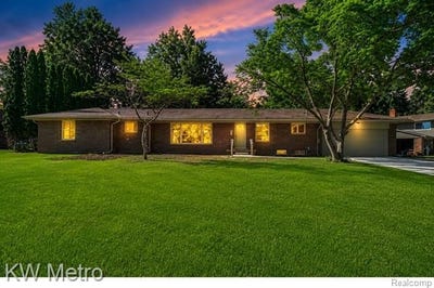 /international/us/36125-paddleford-road-farmington-hills-mi-110108424533/