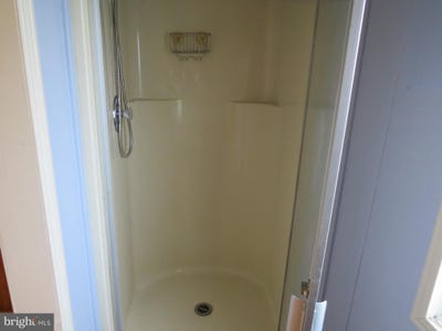 /international/us/125-fern-court-new-hope-pa-110098070926/