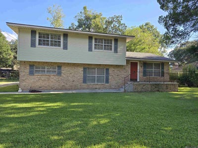 /international/us/58725-delacroix-ave-plaquemine-la-110120738604/