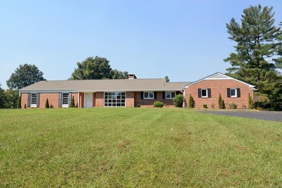 /international/us/903-edgewater-avenue-dayton-tn-110083297616/