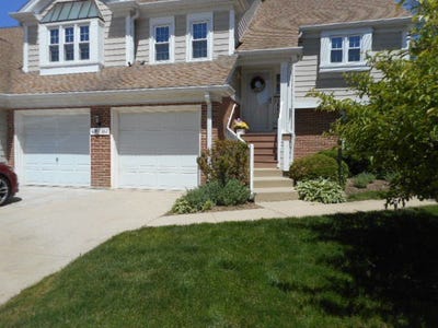 /international/us/1017-brentwood-circle-buffalo-grove-il-110107964435/
