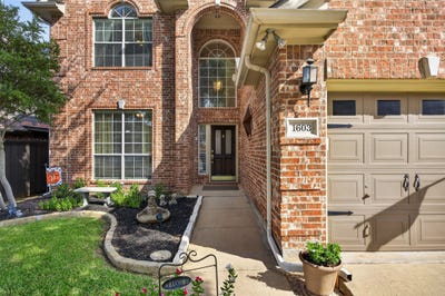 /international/us/1603-creekside-drive-corinth-tx-110120425549/