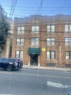 /international/us/9015-bergenwood-ave-north-bergen-nj-110100838525/
