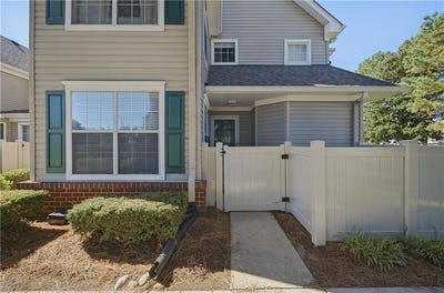 /international/us/3853-lasalle-drive-virginia-beach-va-110120514632/