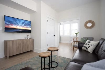 /international/us/215-e-burk-avenue-wildwood-nj-110119948700/